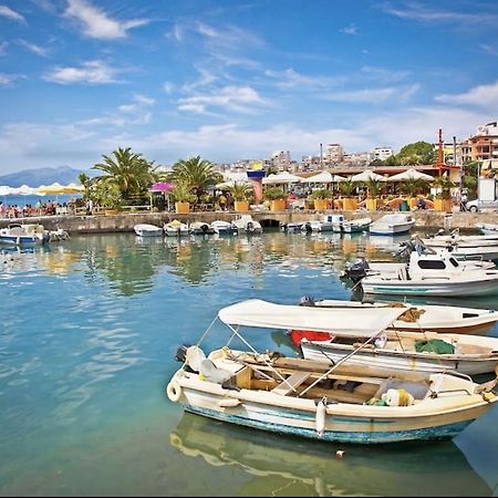 Ola Apartament 2 Sarandë Eksteriør billede