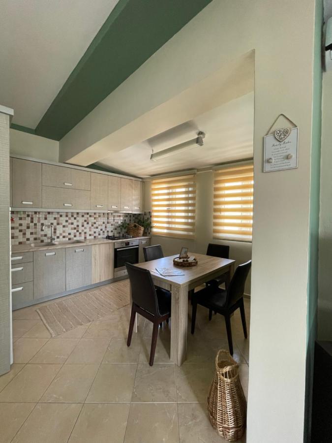 Ola Apartament 2 Sarandë Eksteriør billede