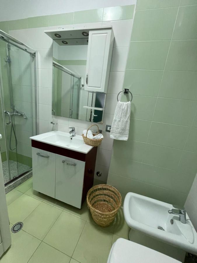 Ola Apartament 2 Sarandë Eksteriør billede